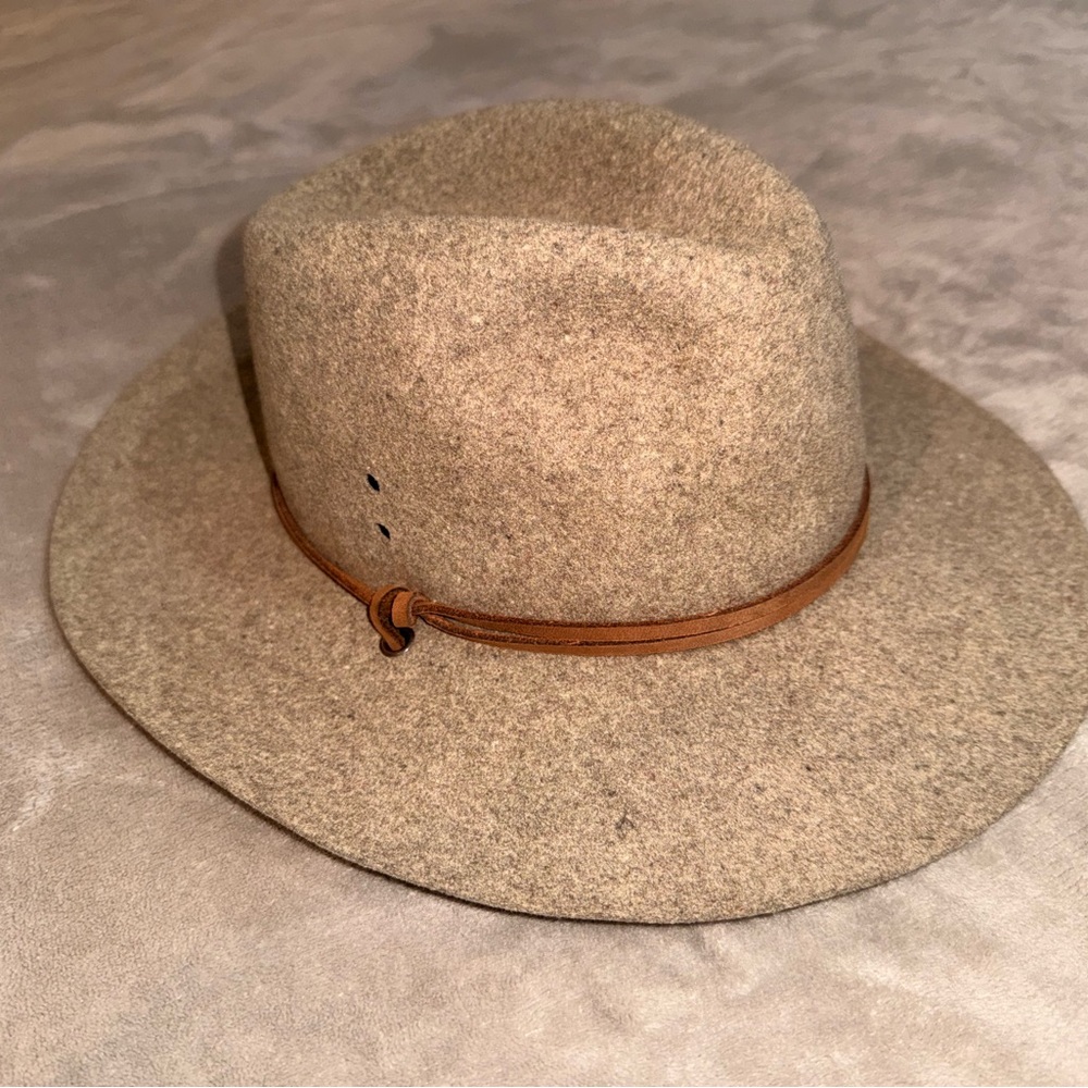 Goorin Bros Tan Felt Fadora Hat